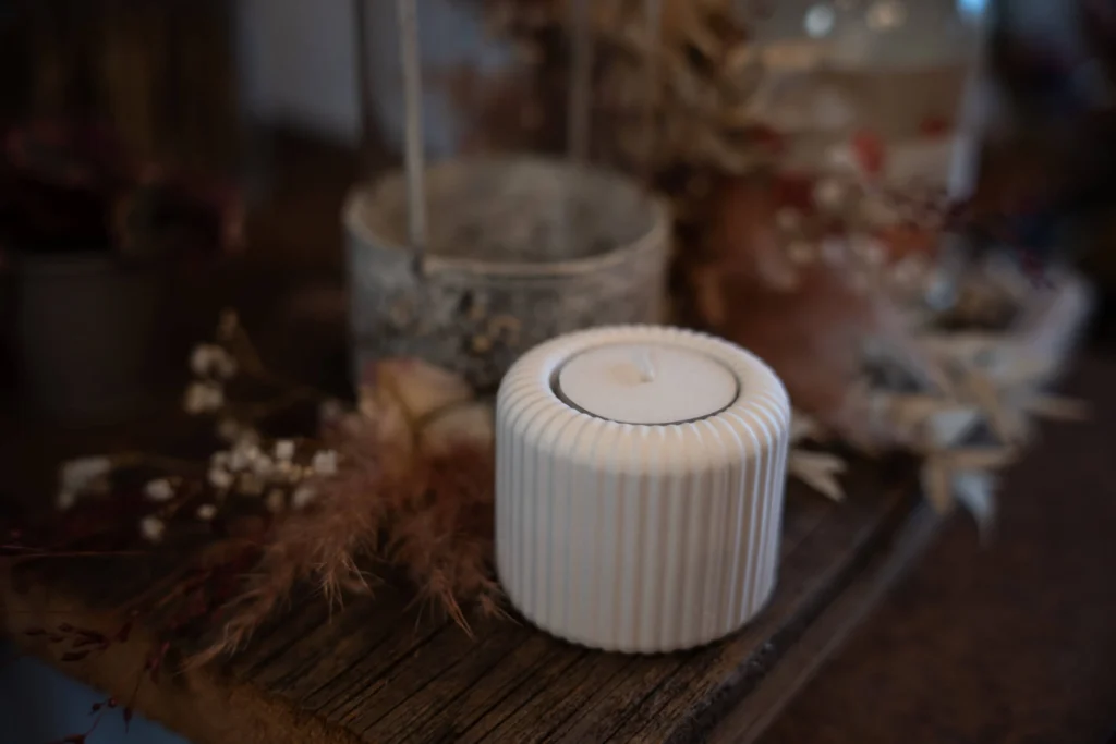 Gerilltes Teelicht aus Gips